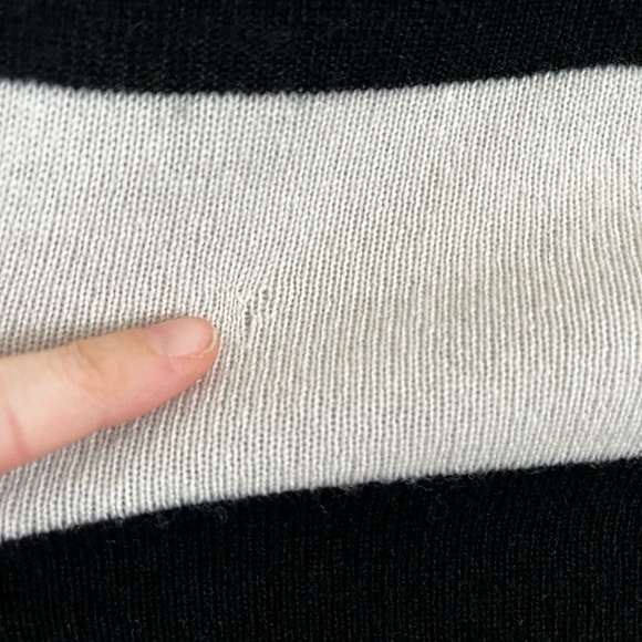 Cynthia Rowley NWT Cashmere Wool Cropped Long Sleeve Sweater Black Cream XS - Picture 7 of 7